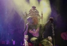 فیلم پایین کشیدن شلوار امیر تتلو در کنسرت استانبول توسط دختر 29 مهر 1400 شلوار تتلو در کنسرت