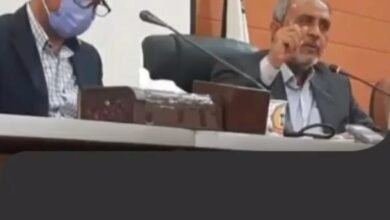 فیلم توهین پورمحمدی فرماندار رفسنجان به خبرنگار تکرار کنی توی دهنت می زنم توهین فرماندار رفسنجان