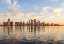 تجربههای منحصر به فرد در سفر قطر فرهنگ، غذا و تفریحات تجربههای منحصر به فرد در سفر قطر